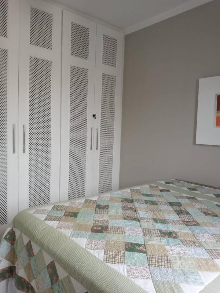 Apartamento completo na calçada da praia Apartment กัวรูจา ภายนอก รูปภาพ